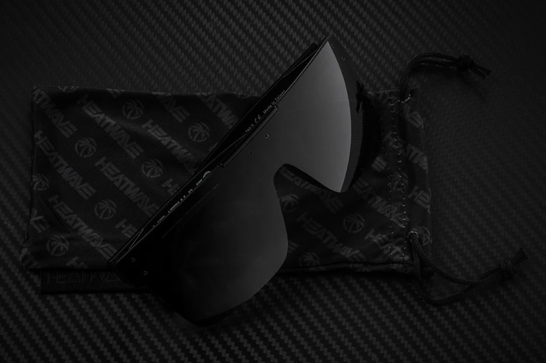 Quatro Sunglasses: BLACK/BLACK - Image 5